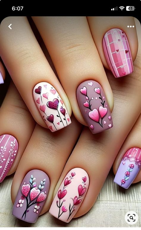 Nails With Hearts, Valentines Nail Art Designs, June Nails, Valentine Nail Art, February Nails, Romantic Nails, Valentine Nails, Summer Manicure, Nail Designs Valentines