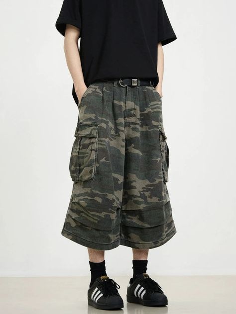 Baggy Cargo Shorts, Military Style Cargo Shorts, Long Cargo Shorts, Camo Cargo Shorts, Khaki Military Streetwear Shorts, Oversized Shorts, Cool Shorts, Military Camouflage Cargo Shorts For Streetwear, Military Style Camouflage Cotton Cargo Shorts