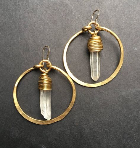 Wire Wrapped Crystal Earrings, Quartz Hoop Earrings, Silversmithing Jewelry, Raw Stone Jewelry, Bijoux Fil Aluminium, Brass Hoop Earrings, Bone Jewelry, Syracuse Ny, Raw Quartz