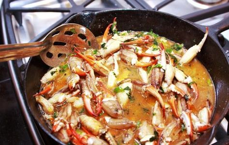 Jonah Crab Claws Recipe, Sauteed Crab Claws Recipe, Marinated Crab Claws, Easy Cajun Recipes, Easy Southern Recipes, Supper Club Recipes, Crab Claw Recipes, Recipes Date Night, Marinated Crab