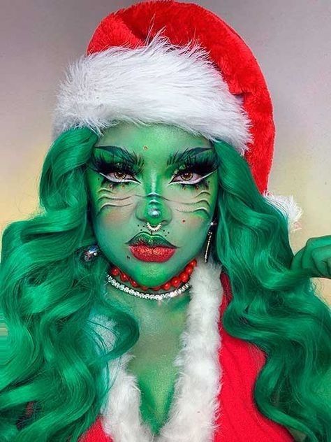 Cute Grinch Makeup, Makeup Looks Y2k, Festive Holiday Makeup, Makeup For Christmas, Grinch Makeup, Disney Eye Makeup, Christmas Makeup Looks, Cute Grinch, Christmas Makeup Ideas