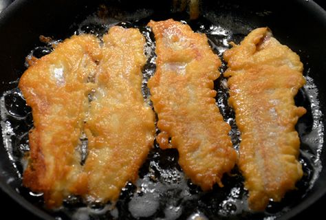 Best Fried Walleye – Wawang Lake Resort Pickerel Recipes, Fried Walleye, Fresh Fish Recipes, Walleye Recipes, Fish Cooking, Walleye Fish Recipes, Battered Fish, Fried Fish Recipes, Walleye Fishing