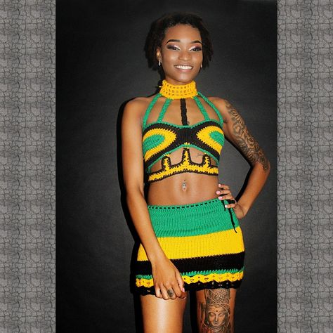 This Womens Crop & Tube Tops item by HerueKnits has 129 favourites from Etsy shoppers. Is dispatched from United States. Listed on 14 Jun, 2024 Reggae Outfit Women Festival, Jamaica Outfits, Caribbean Fashion, Mini Rock, Crochet Bra, Girly Girl Outfits, Crochet Bralette, Crochet Clothing And Accessories, Crochet Inspo