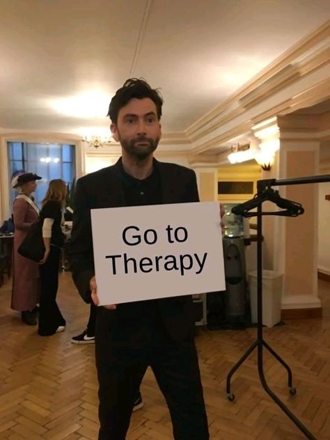 Michael Sheen Funny Pictures, Funny Good Omens Pictures, Jokes On You, Michael Sheen Funny, Bildad The Shuhite, Good Omens Funny, David Tenant, Go To Therapy, Old Married Couple