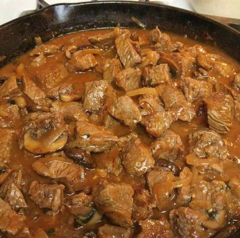 Beef Tips With Mushroom Gravy, Top Slow Cooker Recipes, Ripped Recipes, Mushroom Gravy Recipe, Beef Tips And Gravy, Gravy Ingredients, Beef Tips, Mushroom Gravy, Mushroom Sauce