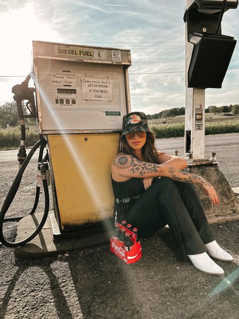 Western Gas Station Photoshoot, Vintage Gas Station Photoshoot, Western Grunge Photoshoot, Gas Pump Photoshoot, Old Gas Station Photoshoot, Gas Station Photoshoot Instagram, Alt Photoshoot, Trashy Chic, Gas Station Photoshoot