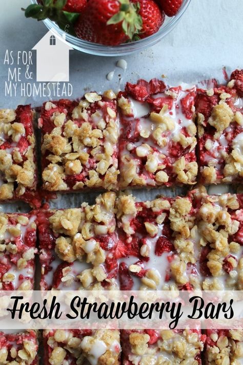 Oat Crust, Oatmeal Bars Recipes, Strawberry Oatmeal Bars, Strawberry Bars, Strawberry Oatmeal, Fruit Fresh, Sweet Recipe, Oatmeal Bars, Delicious Snacks Recipes