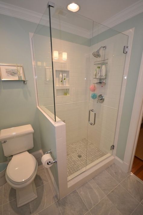 Shower+ bathtub next to it. Duz cijelog zida ? maybe                                                                                                                                                      More Luxury Small Bathroom, Beautiful Small Bathrooms, Small Bathroom With Shower, Bilik Air, Dream Ideas, Bathroom Shower Design, Decoration Bathroom, Tiny House Bathroom, Bathroom Remodel Shower