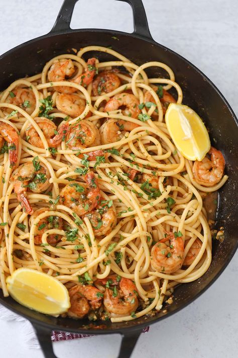 Cajun Shrimp Spaghetti, Cajun Shrimp Scampi Pasta, Shrimp Cajun Pasta, Cajun Shrimp Scampi Recipe, Cajun Shrimp Scampi, Seafood Scampi, Shrimp Scampi Pasta Recipes, Lemon Shrimp Pasta, Shrimp Scampi Pasta