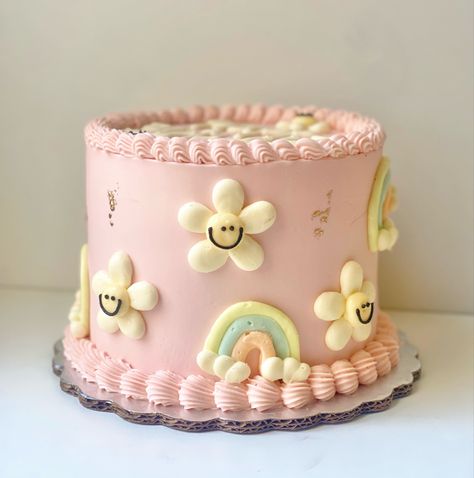 Smiley Daisy Cake, Good Vibes Birthday Cake, Four Ever Groovy Birthday Cake, Simple 1st Bday Cake, Vibe Birthday Cake, Five Is A Vibe Birthday Cake, Two Groovy Birthday Cake, Groovy Cupcakes, Groovy One Cake