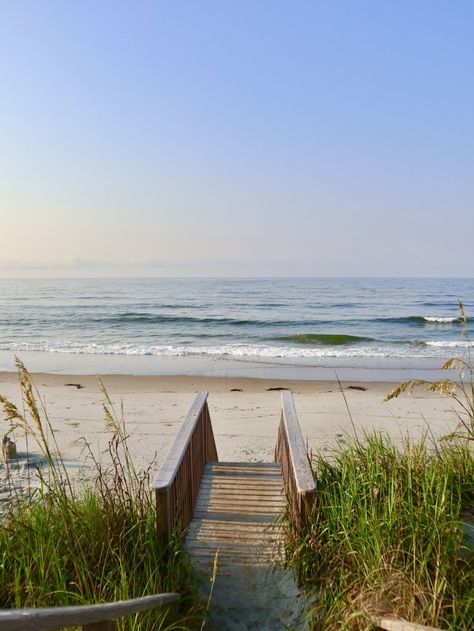 North Carolina Beach Towns, Beach House North Carolina, Atlantic Ocean Aesthetic, North Carolina Aesthetic, Outer Banks Beach House, Coastal Cafe, North Carolina Beach House, Oak Island North Carolina, Atlantic Beach Nc