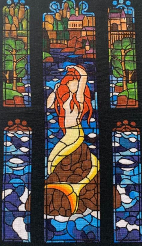 Harry Potter Stained Glass Mermaid, Stained Glass Studio Ghibli, Howls Moving Castle Stained Glass Art, Harry Potter Mermaid Window, Harry Potter Stained Glass Art, Hogwarts Window, Harry Potter Stained Glass, Harry Potter Theme Christmas, Harry Potter Dorm