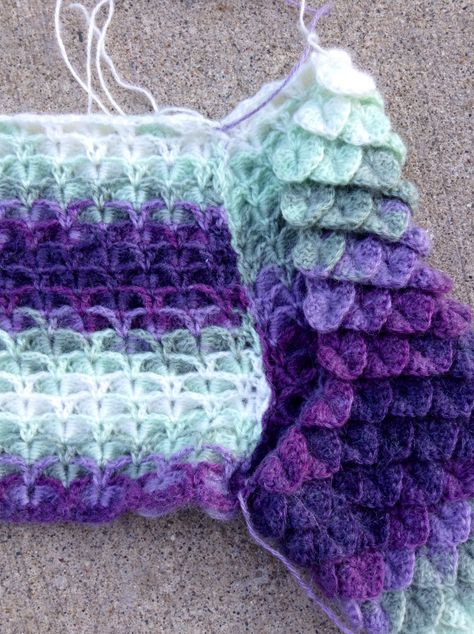 Dragon Scale Scarf Crochet Pattern, Crochet Dragon Scale Scarf, Dragon Scale Crochet Blanket, Dragon Scale Crochet, Knit Clothing, Dragon Hoodie, Shrug Pattern, Me Design, Crochet Dragon