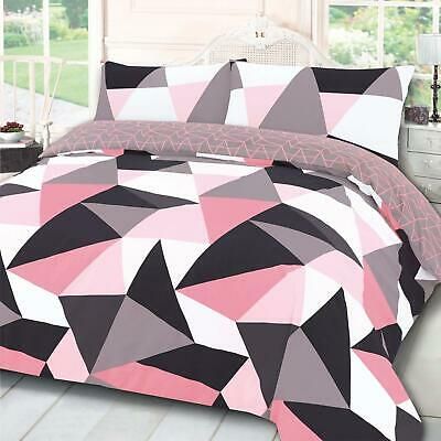 Royal Bedroom Design, Shapes Geometric, Pillow Case Bed, New Bedroom Design, Reversible Bedding, King Duvet Cover Sets, Dekorasi Kamar Tidur, Triangle Print, Double Duvet Covers