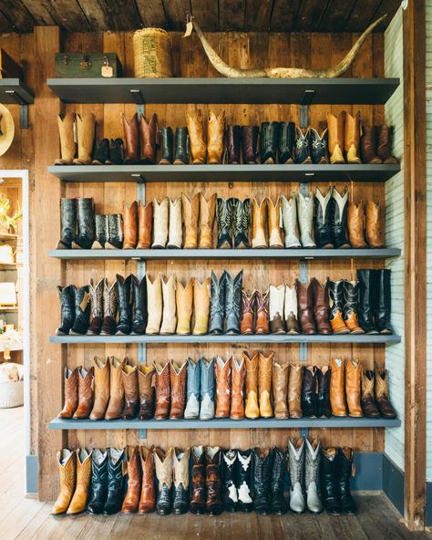 Country Living on Instagram: “Our Round Top shopping list looks a little something like this... 🤠🤎 . 👉 Check out the link in bio for a full rundown of things to do in…” Round Top Texas, Western Bedroom, Boot Collection, Boutique Display, Western Boutique, Western Store, Western Homes, Retail Store Design, Western Home Decor