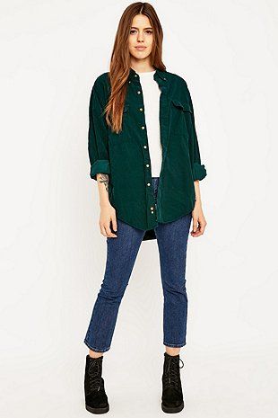 Urban Renewal Vintage Customised Green Pinwell Corduroy Shirt Shacket Outfit, Pijamas Women, Cord Shirt, Character Inspired Outfits, Future Wardrobe, Muslim Women Fashion, Maxi Tops, Corduroy Shirt, 90s Fashion Outfits