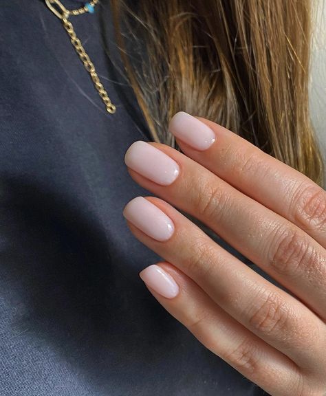 Clean Manicure Classy, Clean Nails Short, Short Russian Manicure, Russian Nails Manicures, Russian Manicure Short Nails, Russian Manicure Design, Mary Nails, Russian Nails, Pop Nails