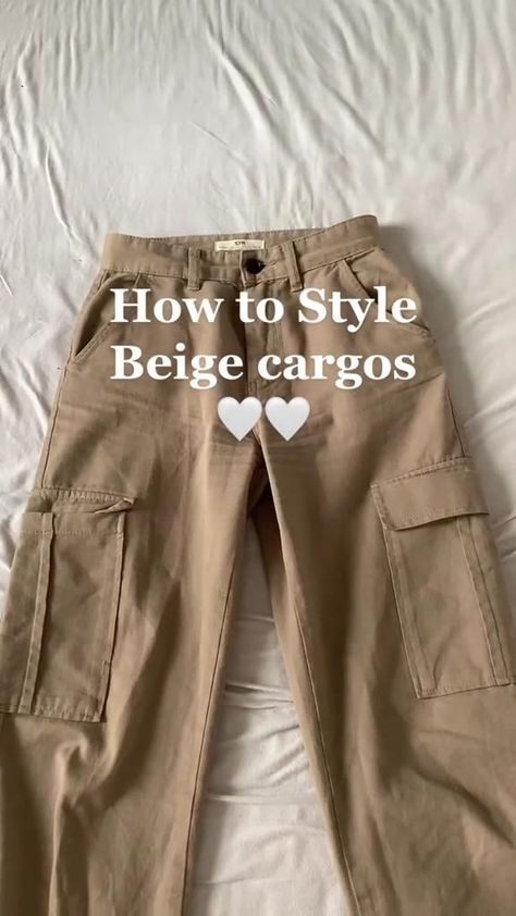 Beige Cargo Pants Outfit, Women Cargo Pants Outfit, Beige Cargos, Beige Pants Outfit, Coloring Book Cover, Khaki Pants Outfit, Beige Cargo Pants, Cargo Outfit, Cargo Pants Outfit Women