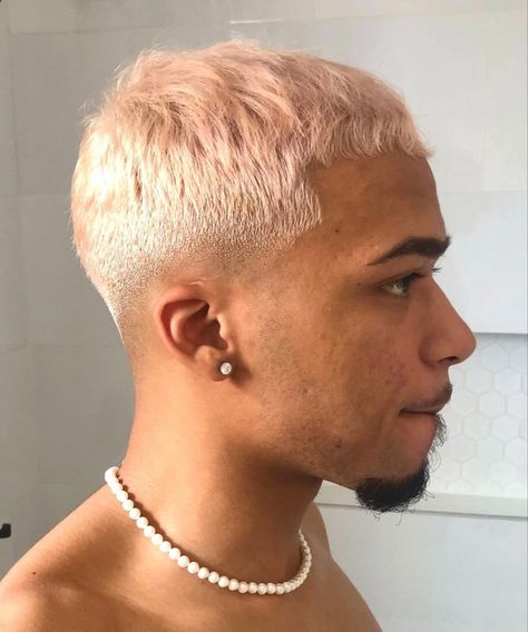 #babypink #buzzcut #malemodeltrending #model #aesthetic #nyc #nychairstylist #nyctravel #brooklyn #nycolorist #pink #pastelgoth #pastelpinkhair #rosegoldhair #guytang #guyhair #angileesworld Rose Gold Buzzcut, Rose Gold Hair Men, Pastel Pink Buzzcut, Pastel Pink Hair Men, Curly Hair Buzzcut, Pink Buzzcut Men, Color Hair Men, Buzzcut Color, Mens Buzzcut