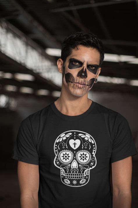 Men Skeleton Makeup, Man Skull Makeup, Face Paint For Men, Bikers Tattoo, Guys Halloween Makeup, Mens Halloween Makeup, Skull Face Makeup, Pelottava Halloween, Halloween Makeup Sugar Skull