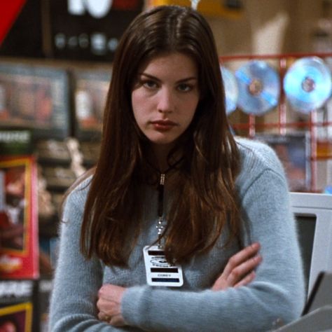 Liv Tyler - Corey Mason Liv Tyler Armageddon, Empire Records Corey, Liv Tyler Makeup, Liv Tyler Empire Records, Empire Records Movie, Liv Tyler Hair, Corey Mason, Liv Parker, Liv Tyler 90s