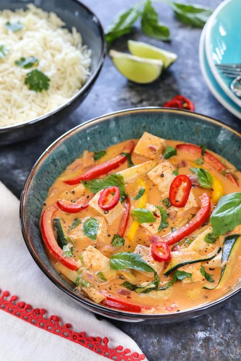 Tofu Red Curry, Red Curry Tofu, Vegan Thai Red Curry, Curry With Tofu, Vegan Thai Curry, Best Tofu Recipes, Red Curry Recipe, Thai Curry Recipes, Curry Recipes Vegetarian