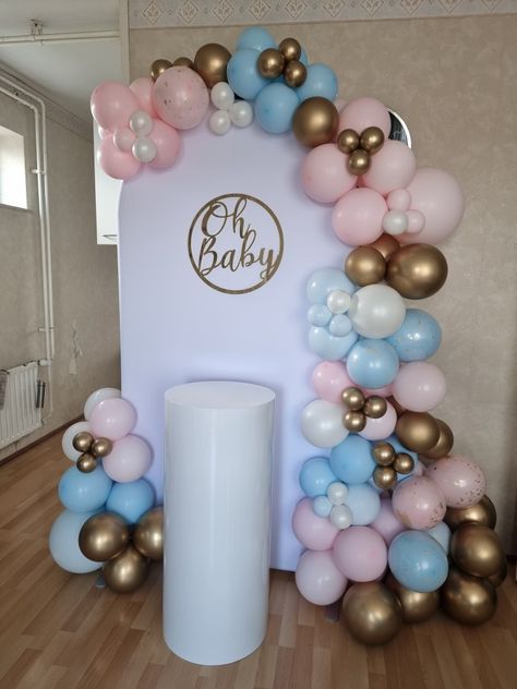 Backdrop genderreveal blue balloons pink balloons Pink Blue White Gold Balloon Garland, Gender Reveal Arch Backdrop, Pink And Blue Baby Shower Decorations, Gender Reveal Backdrop Ideas, Baby Backdrop Ideas, Blue Baby Shower Decorations, Gender Reveal Backdrop, Golden Balloons, Gender Reveal Baby Shower Themes