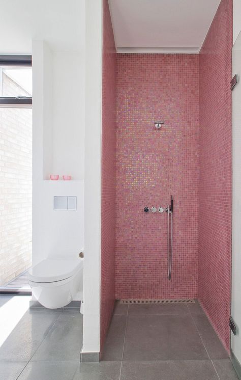 5. Cottage Style Bathrooms, Pink Mosaic, Tiled Bathroom, Stylish Bedroom Design, Deco Rose, Pink Tiles, Colourful Tile, Pink Bathroom, Dressing Room Design