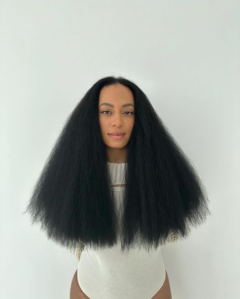 solange Solange Knowles Style, Curls For The Girls, Natural Hair Care Tips, Pelo Afro, Solange Knowles, Natural Glam, Afro Hairstyles, Natural Hair Care, Black Is Beautiful