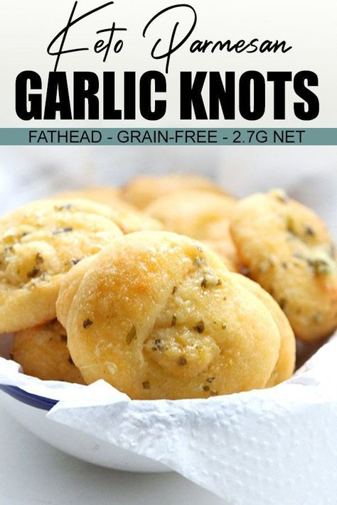 Low carb garlic parmesan rolls make the best accompaniment to your favourite healthy soup or stew. Make this easy low carb rolls recipe, then serve the garlic rolls hot out of the oven slathered with butter for the perfect keto side dish. Made with fathead dough! #fathead #ketobread #garlicparmesan Low Carb Rolls, Parmesan Rolls, Garlic Parmesan Knots, Keto Side Dish, Garlic Rolls, Fathead Dough, Low Glycemic Diet, Keto Side, Garlic Knots