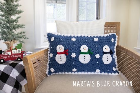 Crochet Snowman Pillow Pattern: Video Tutorial Included - Maria's Blue Crayon Snowman Crochet Pillow Pattern, Crochet Snowman Pillow Free Pattern, Christmas Pillows Diy Sewing Projects Free Pattern, Crochet Snowman Pillow, Crocheted Snowman, Christmas Pillows Diy, Snowman Scarf, Blue Crayon, Snowman Pillow