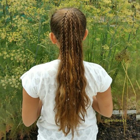 High ponytail with braided accents High Ponytail With Plait, Tiny Braids In Ponytail, Ponytail With Small Braid, Ponytail With Mini Braids, Small Braids Into Ponytail, High Ponytail Braid, Arcane Oc, Hair Braid Designs, Wild Hair Color