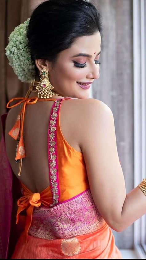 Latest Trendy Blouse Designs For Silk Saree, Back Knot Blouse Designs, Banarsi Blouse, Back Neck Blouse Designs, Back Neck Blouse, Neck Blouse Designs, Saree Pose, Swetha Menon, Latest Blouses