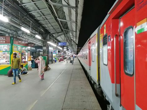 In the aspect of a large population and connectivity, Kanpur owns one of the five central railway stations of India. The Kanpur Central connects major cities in India and yes India's capital too. Based on the increased demand for connectivity to New Delhi, on September 1st, 2002 Nothern Central Railway introduced a non-stop train, Shramshakti Express, between New Delhi and Kanpur. Since then this train is known as a night-rider of this route. However, to be in the busiest Delhi-Howrah route, the Howrah Station Photography, Kanpur City Photography, Indian Railway Station Photography, Indian Railway Station, Howrah Station, Train Pic, New Delhi Railway Station, Indian Railway Train, Train Night