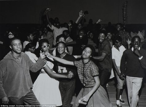 Joseph was a professional photographer in Houston's black community and photographed everything from teen sock hops (one pictured above at Houston's Eldorado Ballroom in 1964) to speeches delivered by civil rights leaders Go-go Girls, Mahalia Jackson, Lightnin Hopkins, Coloured People, Sock Hop, Civil Rights Leaders, Study Photography, Disc Jockey, Ray Charles