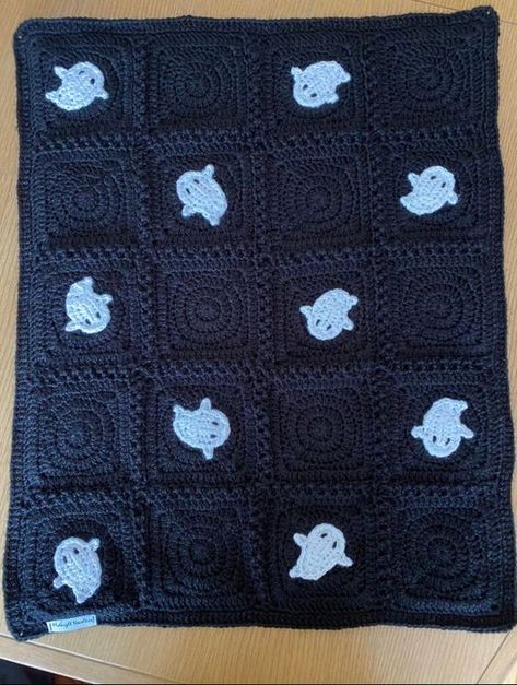 Granny Square Crochet Pattern Sewing Patterns, Crochet Crescent Moon Granny Square, Ghost Crochet Pattern Blanket, Halloween Crochet Patterns Blanket, Saturn Granny Square, Spiderweb Granny Square Pattern, Crochet Ghost Granny Square Pattern, Crochet Ghost Blanket Pattern, Emo Granny Squares