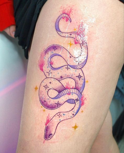 Watercolour Snake Tattoo, Cute Snake Tattoos For Women, Watercolor Snake Tattoo, Purple Snake Tattoo, Colorful Snake Tattoo, Blue Snake Tattoo, Black And White Snake, Snake Tattoos, Colorful Snakes