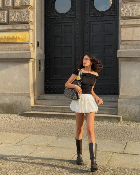 first & last slide : when i ask my bf to take a picture of me 🙂😂 #springfashion #springsummer #springstyle #springoutfit #balloonskirt #bubbleskirt #summeroutfit #springoutfit #leoseason #flowerhairclip #vintagebag #bikerboots #spring #miniskirt #offshouldertop #pullandbear #pullandbearcommunity Balloon Mini Skirt, Balloon Skirt Outfit, Balloon Skirt, My Bf, Casual Day Outfits, Bubble Skirt, Night Out Outfit, Take A Picture, Fashion Victim