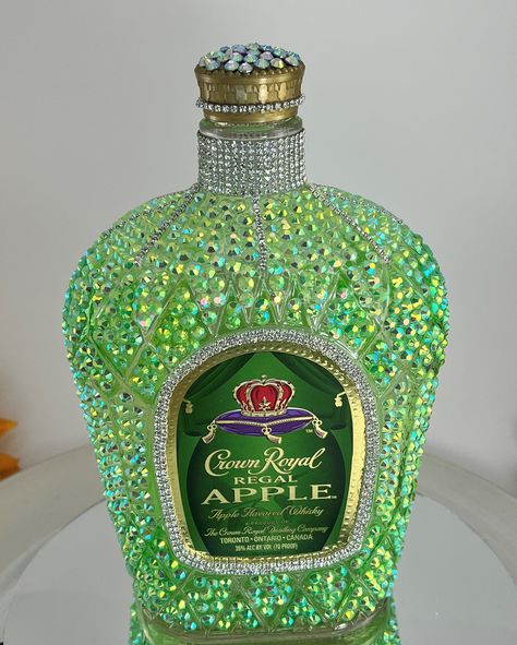 Alcohol Bottle Decorations, Bedazzled Liquor Bottles, Bedazzled Bottle, Decorated Liquor Bottles, Alcohol Bottle Crafts, Crown Royal Bottle, Crown Bottle, Bling Bottles, Green Crown