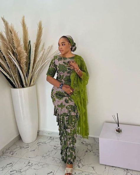 Hausa Ankara Styles Woman Dresses, Hausa Ankara Long Dress Styles, Ankara Hausa Dress Styles, Atamfa Gown Styles, Eid Ankara Styles Hausa, Arewa Ankara Gown Styles For Eid, Arewa Hausa Ankara Gown Styles, Hausa Styles For Women, Arewa Hausa Styles