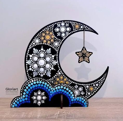 Moon Mandala Dot Art, Moon Dot Art, Ramadan Ornaments, Mosaic Art Diy, Moon Mandala, Painting Candle Holders, Moon Crafts, Native Beading Patterns, Mandala Art Therapy