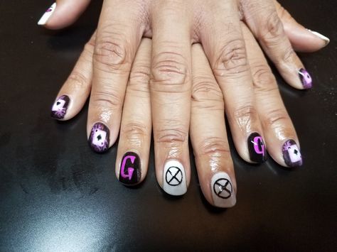 X-Men Freehand Gambit nail design by Leah Betts X Men Nails Art, X Men Nails, X Men Gambit, Men Nails, Remy Lebeau, Xmen Comics, Nails Desing, Xmen, Nails Ideas