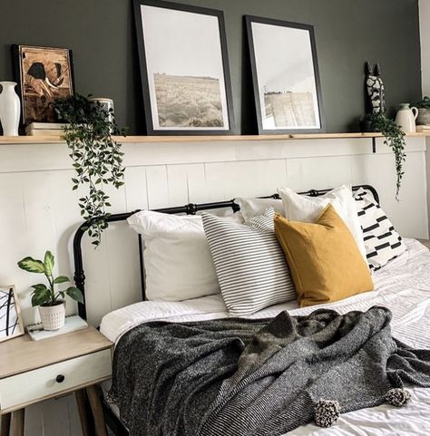 Room Decor Ideas Bedroom, Dark Accent Wall, Barn Wood Shelf, Room Decor Lights, Lights Room Decor, Lights Room, Styling Home, Bedroom Styling, Decor Ideas Bedroom