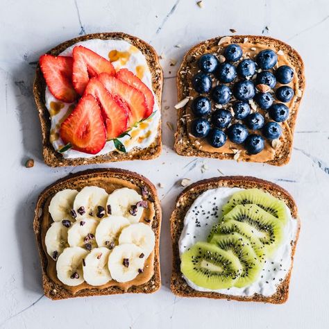 Peanut Butter And Cream Cheese, Cream Cheese Toast, Delicious Dinner Ideas, Fruit Toast, Bistro Food, Resep Diet, Makanan Diet, Breakfast Toast, Fruit Breakfast