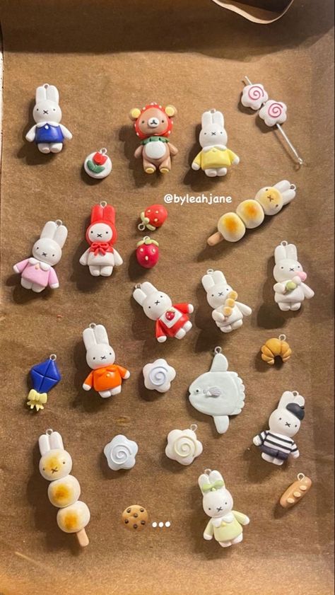 Clay Charm Aesthetic, Clay Art Design, Useful Polymer Clay Ideas, Cute Stuff To Make With Clay, Cute Clay Craft Ideas, Miffy Polymer Clay, Cute Thing To Make With Clay, Things To Make Of Clay, Things To Do Out Of Clay