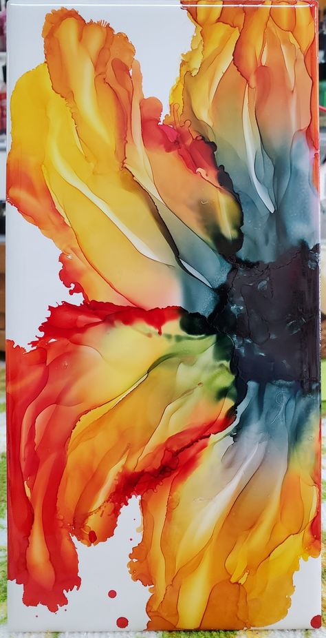 Beautiful alcohol ink flower on 4x8 ceramic tile by Tina. Iphone Casing, Alcohol Ink Tiles, Ink Artwork, Alcohol Ink Painting, Alcohol Ink Art, Painted Clothes, Alcohol Inks, Ink Painting, Acrylic Pouring