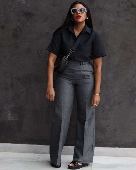 Plus Size Cocktail Outfit Ideas, Work Outfits Black Women Plus Size, Work Lunch Outfit, Tomboy Work Outfit, Formal Casual Outfits Women, Business Casual Outfits Fall, Monochromatic Outfit Casual, Formal Pants Women, Cute Professional Outfits