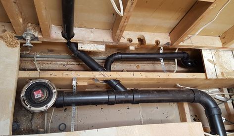 Can one wet vent, vent a toilet sink and tub. if so show me a drawing | Terry Love Plumbing Advice & Remodel DIY & Professional Forum Toilet Vent, Plumbing Hacks, Remodel Diy, Double Sinks, Toilet Sink, Plumbing Drains, House Construction, Diy Remodel, Double Sink