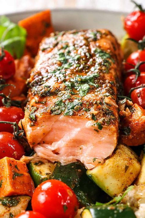 Baked Cilantro Lime Salmon with Roasted Veggies! (+Video) Cilantro Salmon, Cilantro Lime Marinade, Cilantro Lime Salmon, Bbq Chicken Pasta, Oven Baked Salmon, Lime Salmon, Teriyaki Salmon, Baked Salmon Recipes, Healthy Bites