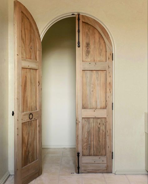 Rustic Arch Door, Wooden Arched Doors, Rustic Wooden Doors, Antique Arched Doors, Modern Mediterranean Interior Doors, Wood Arched Door, Arch Wood Door, Arched Double Doors Interior, Wood Plank Door